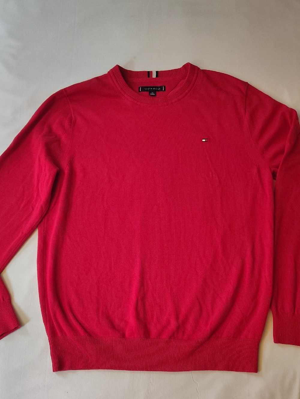 Tommy Hilfiger Red Crewneck Sweater Large EUC 100% Cotton EUC Light Weight